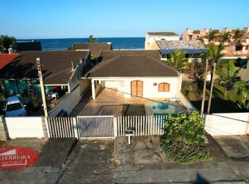 Casa · 350m² · 5 Quartos · 3 Vagas · Residência na Quadra do Mar