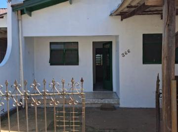 img0 · Casa com 3 Quarto(s) e 1 banheiro(s) para Alugar, 80 m² por R$ 1560 / Mês