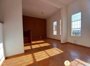 img0 · Casa com 3 Quarto(s) e 2 banheiro(s) para Alugar, 10 m² por R$ 3500 / Mês