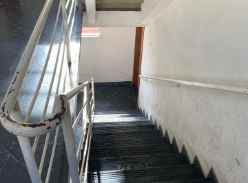 img0 · Apartamento com 2 Quarto(s) e 1 banheiro(s) para Alugar, 40 m² por R$ 1800 / Mês