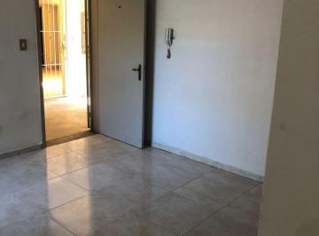 img0 · Apartamento com 2 Quarto(s) e 1 banheiro(s) para Alugar, 46 m² por R$ 1080 / Mês