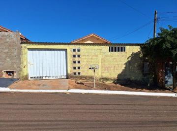 img0 · Casa com 3 Quarto(s) e 2 banheiro(s) para Alugar, 111 m² por R$ 1075 / Mês