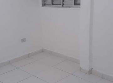 img0 · Casa com 1 Quarto(s) e 1 banheiro(s) para Alugar, 44 m² por R$ 670 / Mês