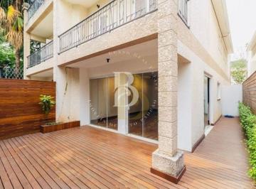 Casa · 300m² · 3 Quartos · 2 Vagas · Linda casa em condomínio fechado, localizado no Morumbi.