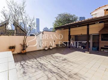 Casa · 271m² · 4 Quartos · 3 Vagas · Casa em Rua fechada a venda na Vila Madalena