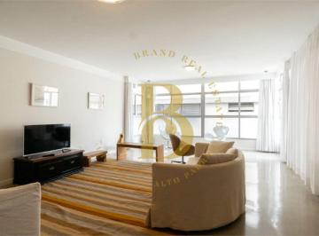 Apartamento · 180m² · 3 Quartos · 1 Vaga · Apartamento reformado á venda de 180 m², com 3 quartos próximo a Av. Paulista