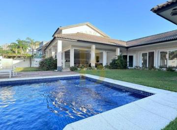 Casa · 515m² · 4 Quartos · 7 Vagas · Casa de condomínio pra locação com, rsidencial zero, 515 m²,  4 suítes e 7 vagas.