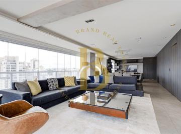Apartamento · 219m² · 3 Quartos · 3 Vagas · Apartamento com vista privilegiada no Campo Belo.
