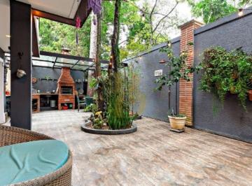 Casa · 412m² · 4 Quartos · 4 Vagas · Casa de condomínio com 412 m², 4 quartos sendo 4 suítes à venda no bairro Jardim Cordeiro.