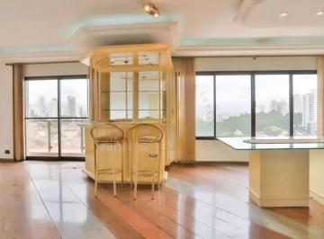 Apartamento · 213m² · 3 Quartos · 3 Vagas · Apartamento à venda com 213 m², andar alto e próximo ao Parque da Aclimação!