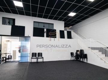 Comercial · 400m² · 3 Vagas · Galpao para locacao em Vila Santa Terezinha, perto do centro de Varzea Paulista com 3 vagas de garag