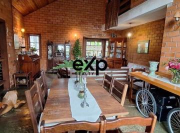 Casa · 341m² · 3 Quartos · 2 Vagas · Casa para locação com 03 quartos, 01 suite ao lado do Colégio Porto Seguro de Valinhos/SP