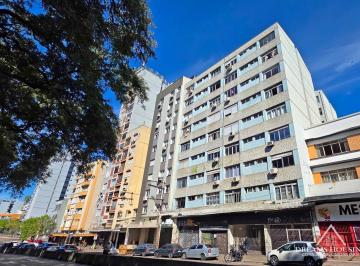 Apartamento · 28m² · 1 Quarto · Studio Totalmente Reformado e Mobiliado em Frente à UFRGS