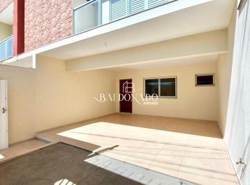 Casa · 180m² · 3 Quartos · Casa para locação em Extrema com 3 suites proximo ao centro garagem pra 4 carros