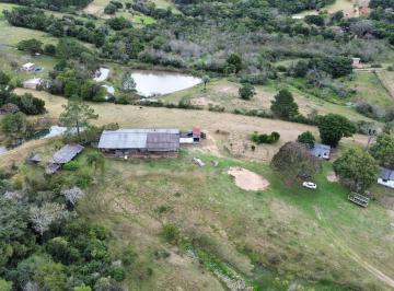 Rural · 70m² · 2 Quartos · 2 Vagas · Sítio em Canta Galo