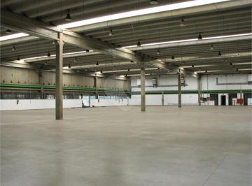 Comercial · 4500m² · 140 Vagas · Barracão à venda em Real Parque - SP