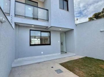vtwxq3g2ody4mtq0mtlkztg5_md · Casa com 3 Quartos e 3 banheiros R$850K