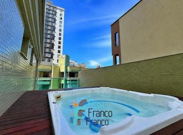 Apartamento · 163m² · 4 Quartos · 3 Vagas · Apartamento Quadra do Mar Meia Praia 4 Suítes