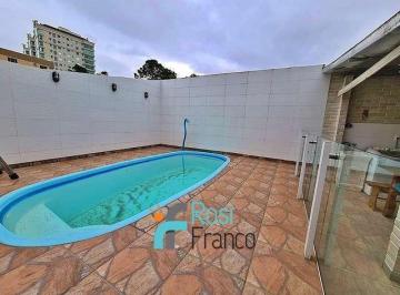 23616739_4.jpg · Casa com piscina 5 dormitórios Centro Itapema SC