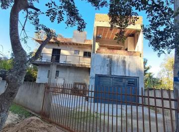 Casa · 261m² · 2 Quartos · 2 Vagas · Casa à venda - em Campo Bom