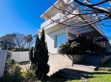 Casa · 530m² · 4 Quartos · 5 Vagas · Casa | 04 Dormitórios | Sagrada Família
