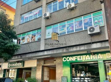 Comercial · 34m² · 1 Quarto · Sala comercial, Av Assis Brasil, 34 m², prédio com elevador, sala com banheiro