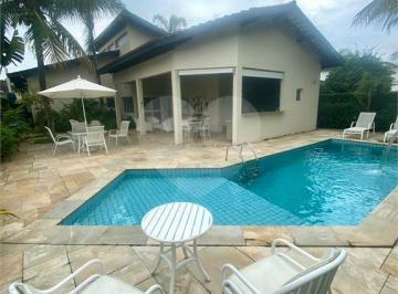Casa · 240m² · 4 Quartos · 2 Vagas · Casa com 4 quartos à venda em Jardim Acapulco - SP
