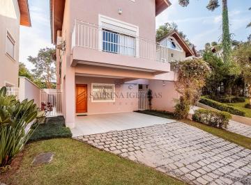 Casa · 219m² · 4 Quartos · 3 Vagas · CASA ACONCHEGANTE COM 4 QUARTOS EM CONDOMÍNIO NO B