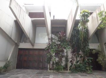 705250_i9isGVY5xG4o7_705250688b7512c669e.jpg · Casa composta por 4 dormitórios, sendo 2 suítes espaçosas, piscina, quiosque com churrasqueira e vag