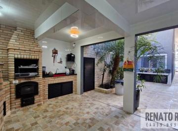 Casa de 4 quartos, São Paulo · Sobrado à venda no Jaguaré, 4 quartos (1 suíte), 2 vagas - Reformado!
