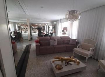 Apartamento · 121m² · 3 Quartos · 2 Vagas · Excelente apartamento, em andar alto, localizado no bairro Granja Julieta.