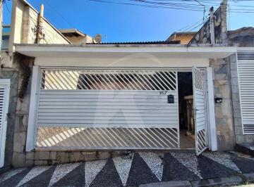 Casa · 174m² · 4 Quartos · 2 Vagas · Sobrado com 4 quartos, sala, cozinha, 2 banheiros e 2 vagas.