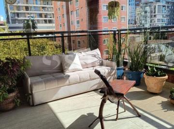 Apartamento · 208m² · 4 Quartos · 4 Vagas · Apartamento de Alto Padrão na Vila Mariana com 4 suítes e 4 vagas de garagem.