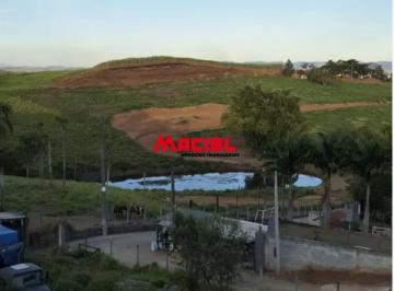 Terreno · 2400m² · Excelente terreno p chácara com 3 platôs