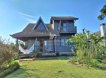 Casa · 463m² · 2 Vagas · CASA 2 DORMITÓRIOS A VENDA EM GRAMADO.