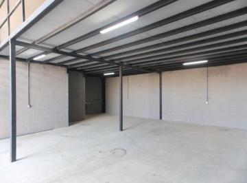 0f3cbebd91d88316b008593bdf4173d23b742637 · Galpão de 242 m² para alugar por R$ 10.400/mensais no Jardim América - Goiânia