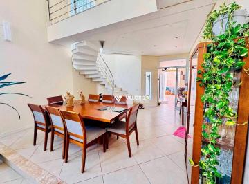 d1275984a09dc7934fabc82601a8a9cbf7025118 · Casa com 4 dormitórios à venda, 266 m² por R$ 1.850.000,00 - Condomínio Villa dos Inglezes - Sorocab