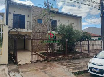 Casa · 300m² · 5 Quartos · 3 Vagas · Sobrado à Venda no Portal de Versalhes 2 – Londrina/PR