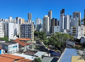 Apartamento de 3 quartos, Salvador · Apartamento 3/4 Em Ondina (Jardim Apipema Parte Plana) Com Varanda e 2 Garagens