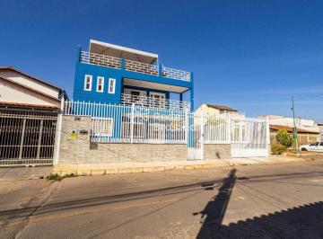Casa · 500m² · 5 Quartos · 6 Vagas · QE 26 | Casa Sobrado reformada de esquina com 5 quartos - 2 suítes - 6 vagas -