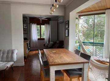 Apartamento · 93m² · 3 Quartos · 1 Vaga · Apartamento de 3 dormitorios à venda em Rio Branco, Porto Alegre.