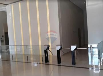 Comercial · 40m² · 1 Vaga · RE/MAX Aluga Sala Comercial no Centro de Campinas- R$ 2.222,00
