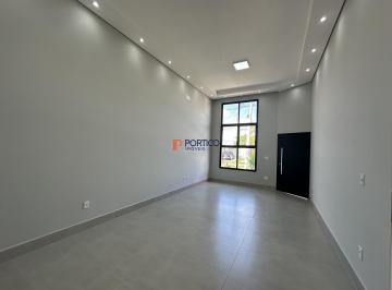 Casa · 140m² · 3 Quartos · 2 Vagas · Casa Térrea com 3 Suítes em condomínio tranquilo – Oportunidade Imperdível!