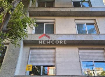 Apartamento · 108m² · 2 Quartos · 2 Vagas · Apartamento em Avenida Itajaí - Petrópolis - Porto Alegre/RS