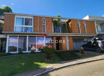 Casa · 410m² · 4 Quartos · 2 Vagas · Casa de condomínio em  Rua Francisco Solano Borges - Hípica - Porto Alegre/RS