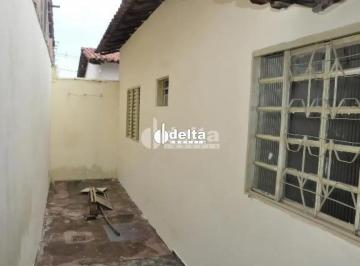 Casa · 250m² · 5 Quartos · 2 Vagas · Colônia residencial com disponível para venda no bairro Nova Uberlândia em Uberlândia-MG
