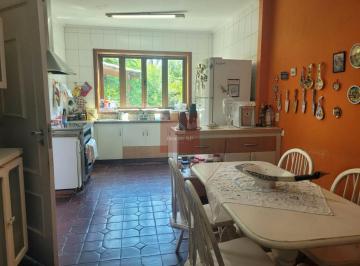 Casa · 980m² · 4 Quartos · 4 Vagas · Imóvel com muito jardim e plantações a venda no Brookin/Campo Belo