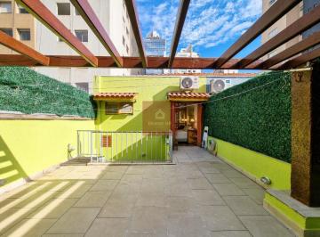 Casa · 111m² · 4 Quartos · 2 Vagas · Casa de vila para venda em Vila Olímpia com 4 quartos, sendo 1 suíte, 111m²