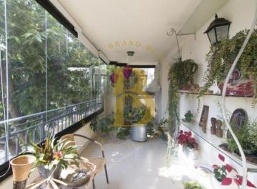 Apartamento · 308m² · 4 Quartos · 4 Vagas · Apartamento com 308 m², 4 quartos sendo 4 suítes à venda no bairro Higienópolis.