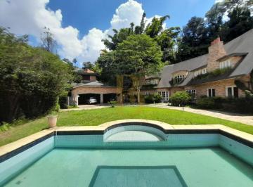 Casa · 730m² · 4 Quartos · 5 Vagas · Casa com 730 m², 4 quartos sendo 4 suítes à venda no bairro Morumbi.